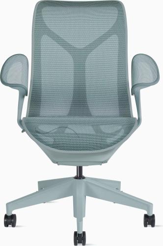Кресло Herman Miller Cosm, средняя спинка, цвет Glacier, подлокотники «лепестки» (Leaf)