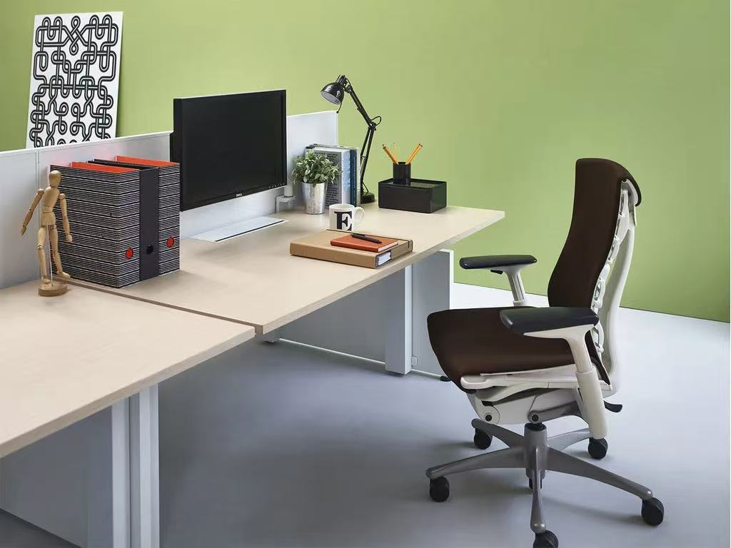 Herman Miller Embody — гибкая поддержка спины и сиденья