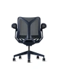 Кресло Herman Miller Cosm, низкая спинка, цвет Nightfall, подлокотники «лепестки» (Leaf)